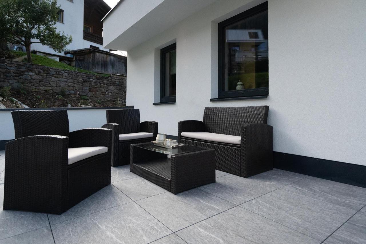 Mountain Living Ski-In & Ski Out Silvretta Sommer Card Including See Exterior foto