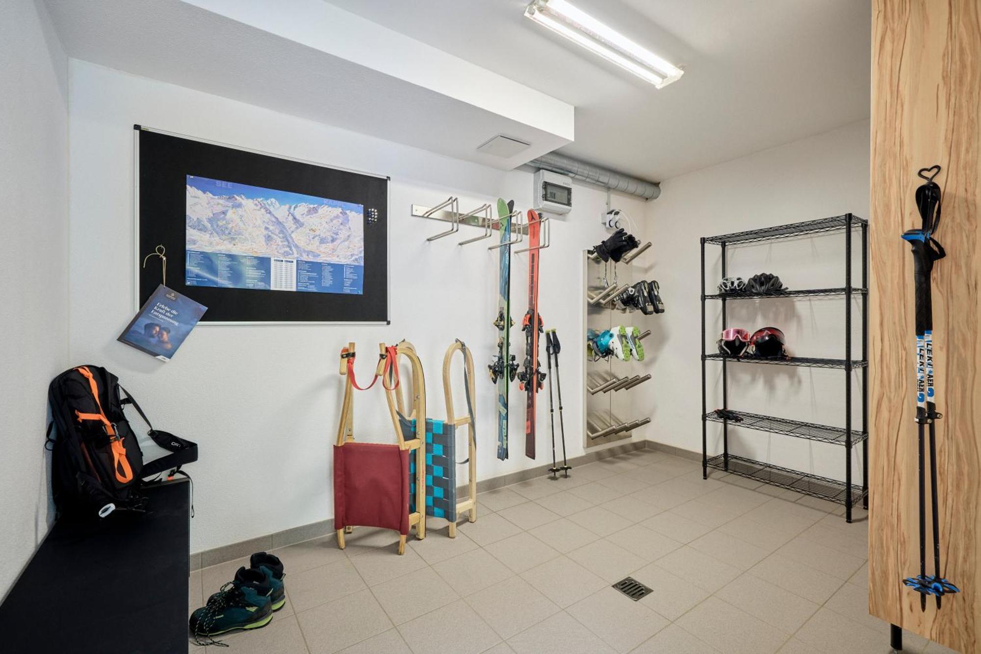 Mountain Living Ski-In & Ski Out Silvretta Sommer Card Including See Exterior foto